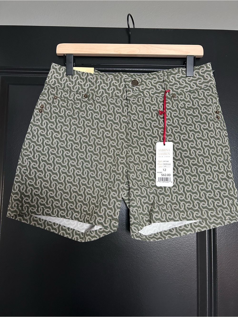 Sabrina Lauren New York casual shorts size 12 NWT